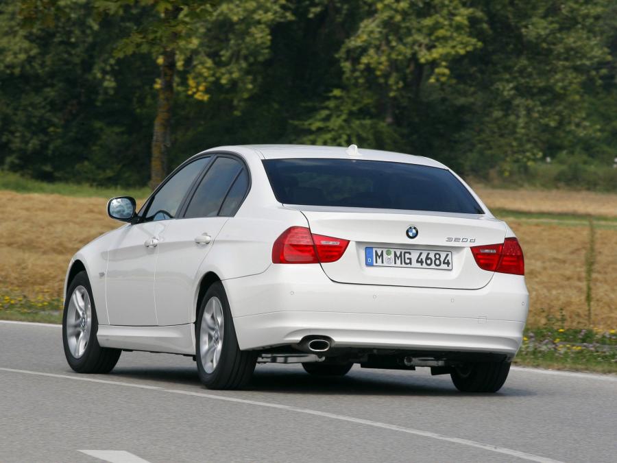  BMW 320d EfficientDynamics Edition 2009 года  (фото 14 из 18)